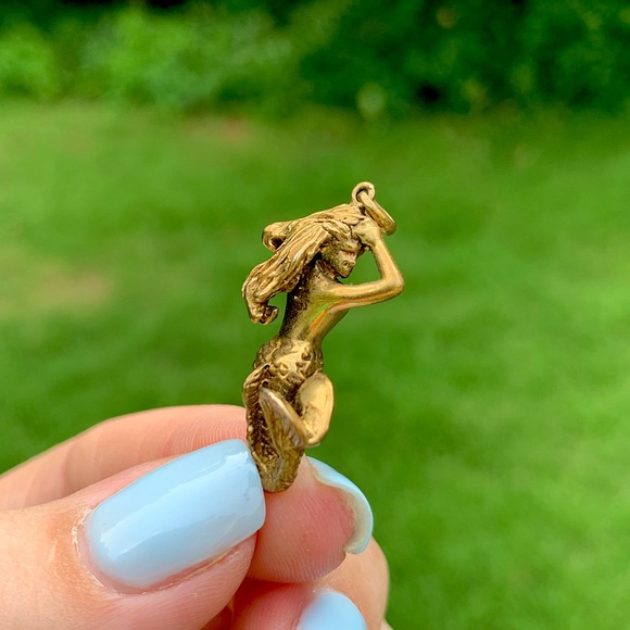 Jewelry - 🧜‍♀️ Metal Mermaid Siren Charm🧜‍♀️